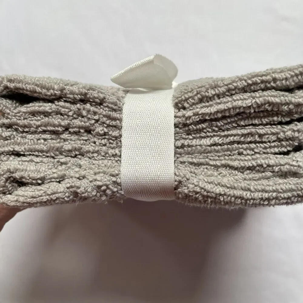 Laura Ashley Wash Cloth Towels 13 x 13 Inch Lisana Pattern Pebble Gray Set of 4